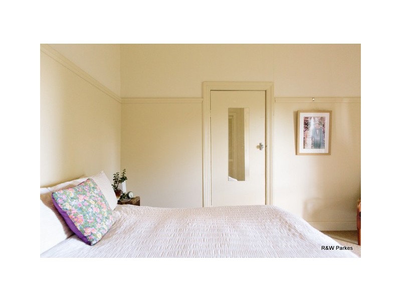 26 Gap Street, Parkes NSW 2870