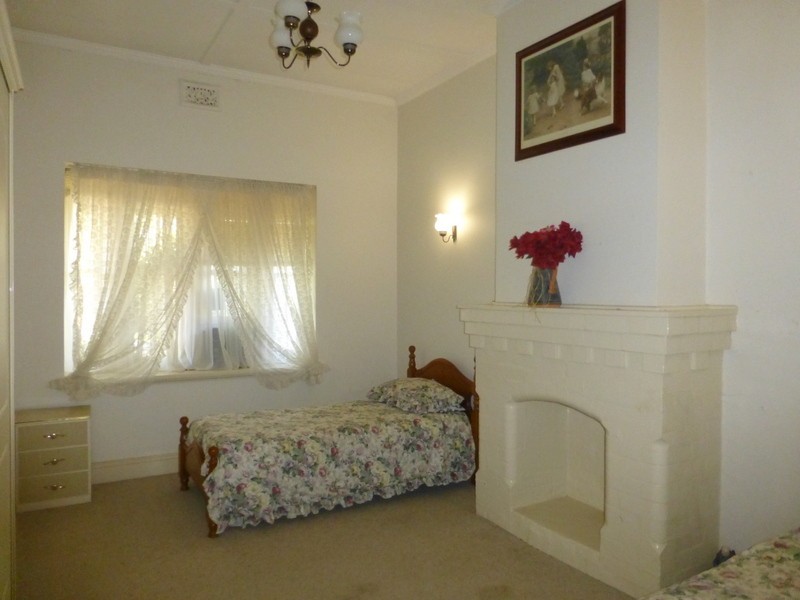 28 Bushman Street, Parkes NSW 2870