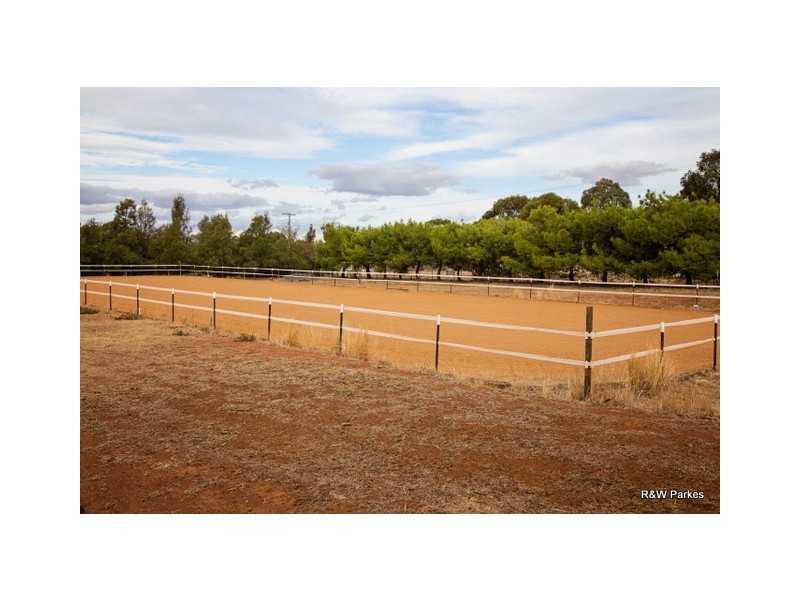 97 Back Yamma Road, Parkes NSW 2870