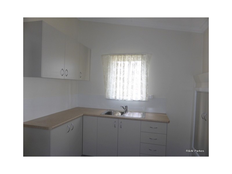 114-116 Clarinda Street, Parkes NSW 2870