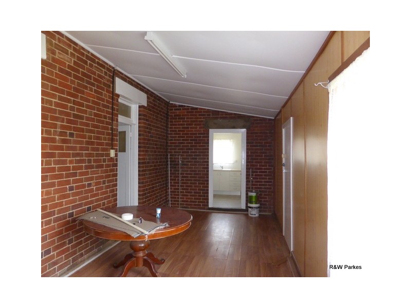 114-116 Clarinda Street, Parkes NSW 2870