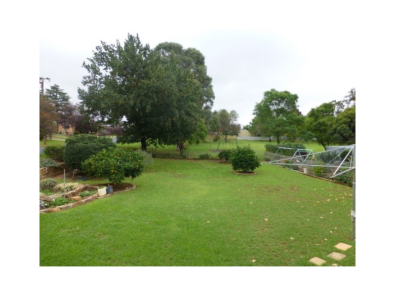 30 Reid Street, Parkes NSW 2870