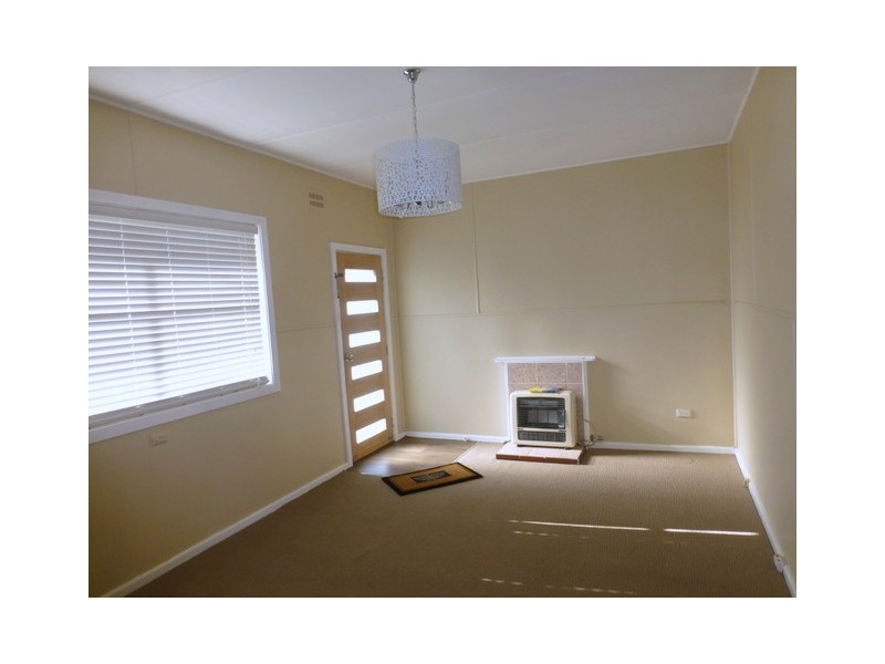 13 Macarthur Street, Parkes NSW 2870