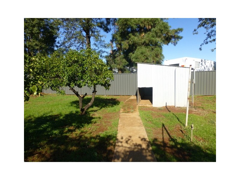 13 Macarthur Street, Parkes NSW 2870