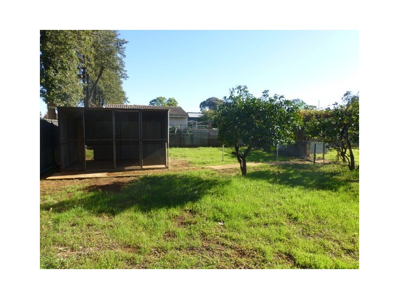 13 Macarthur Street, Parkes NSW 2870