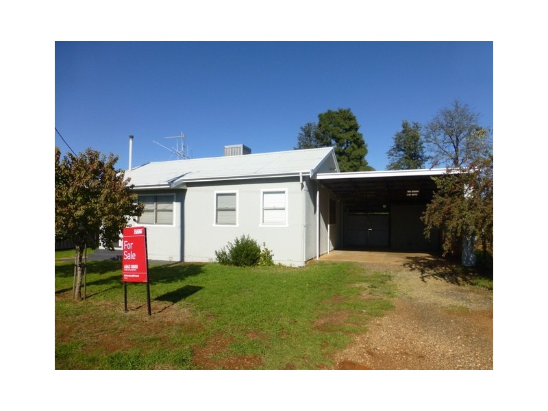 13 Macarthur Street, Parkes NSW 2870