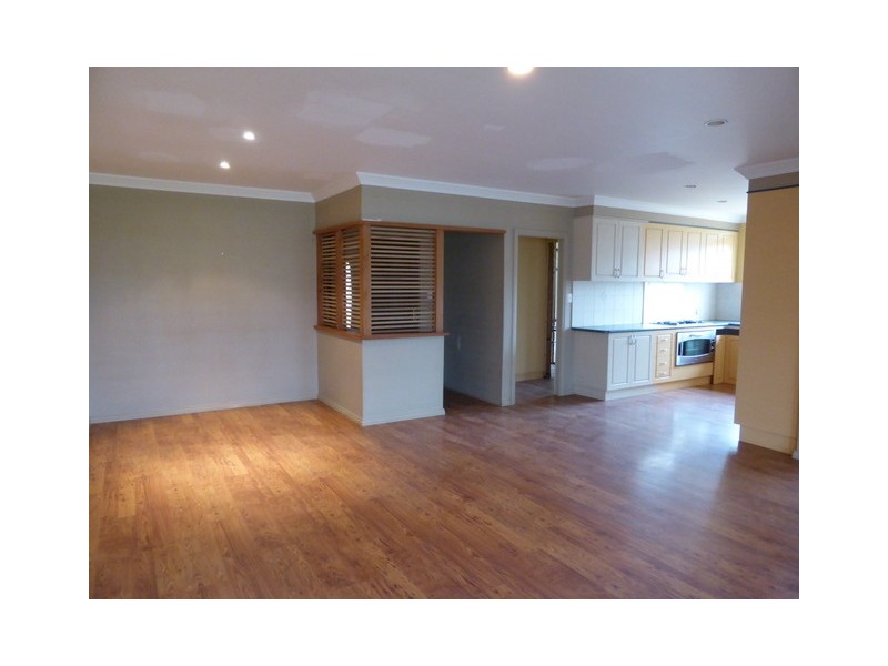 21 Thurlstone Street, Parkes NSW 2870
