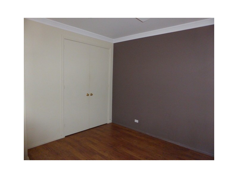 21 Thurlstone Street, Parkes NSW 2870