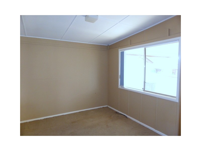 16 Pearce Street, Parkes NSW 2870