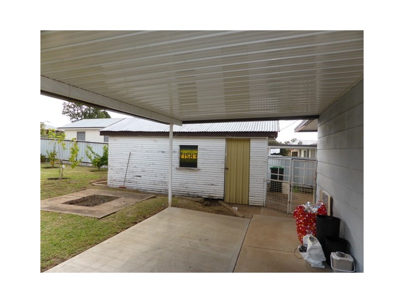 16 Pearce Street, Parkes NSW 2870