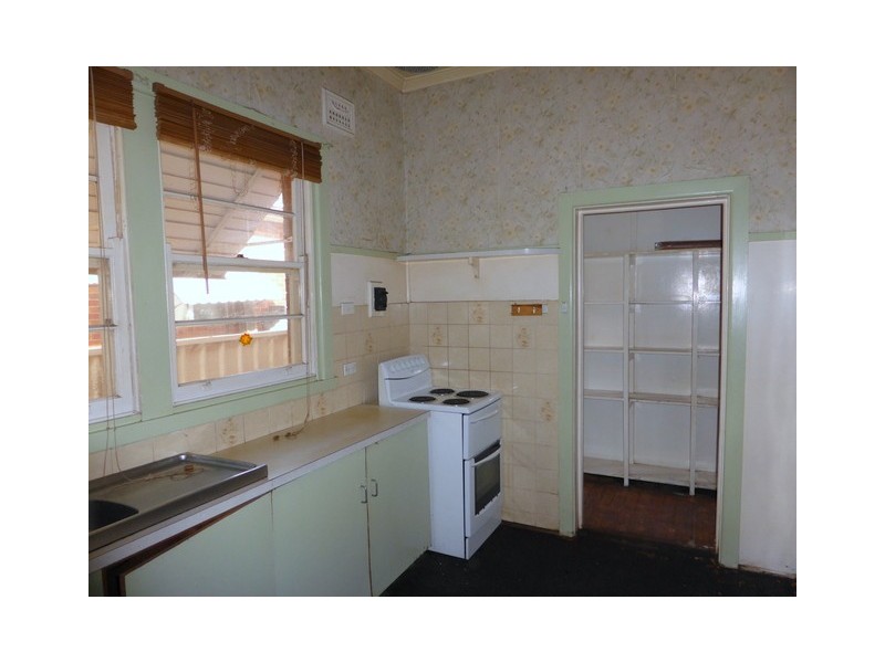 50 Bushman Street, Parkes NSW 2870