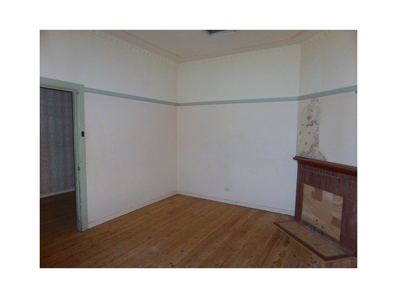 50 Bushman Street, Parkes NSW 2870