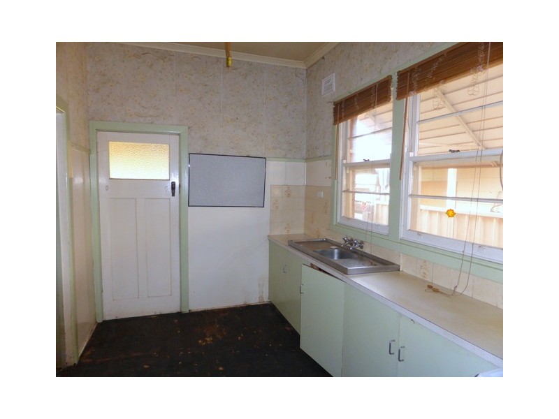 50 Bushman Street, Parkes NSW 2870
