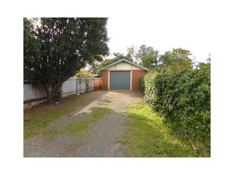 50 Bushman Street, Parkes NSW 2870