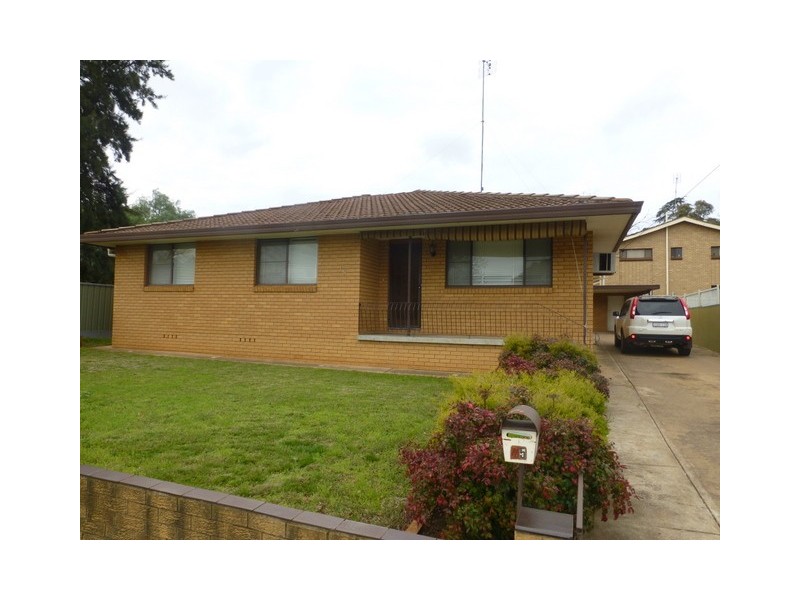 75 Currajong Street, Parkes NSW 2870