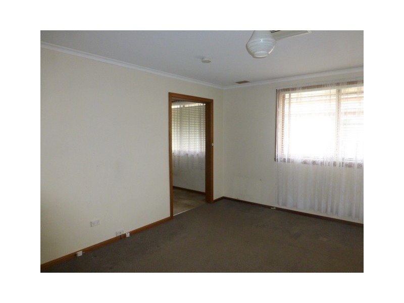 75 Currajong Street, Parkes NSW 2870
