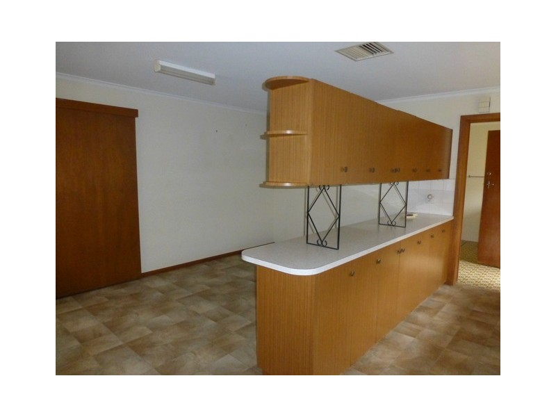 75 Currajong Street, Parkes NSW 2870