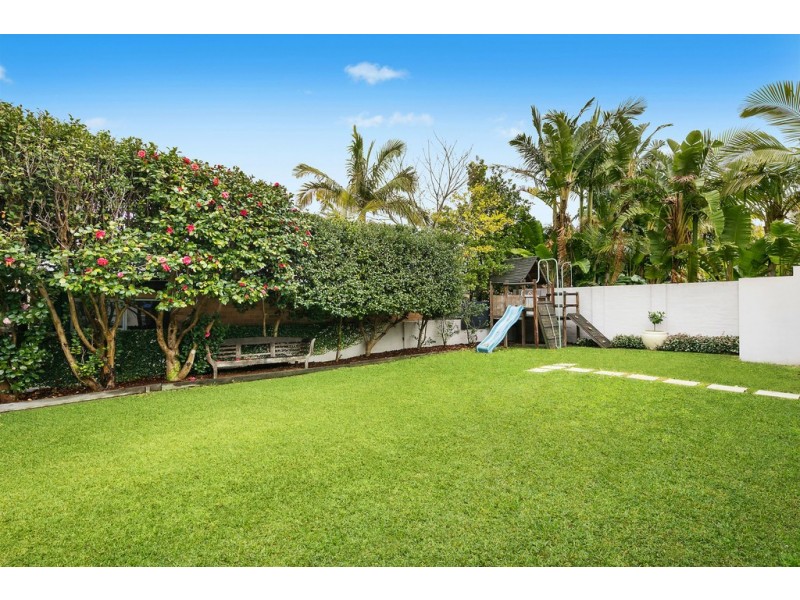 35 Waterhouse Avenue, St Ives NSW 2075