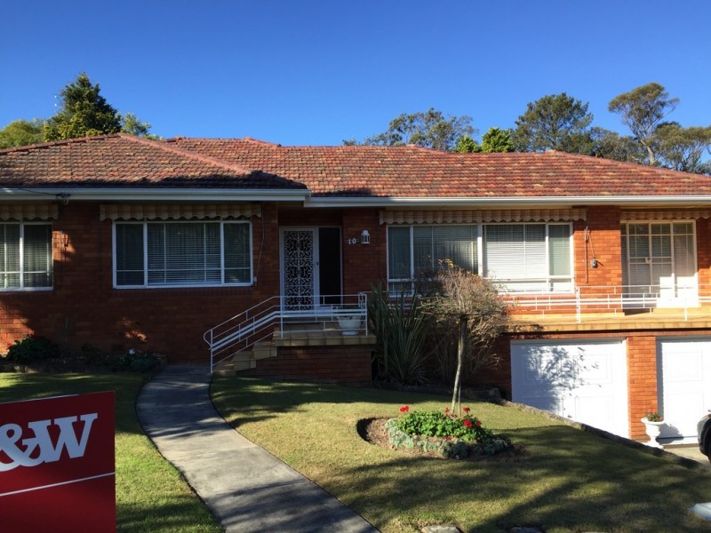 10 Lynbara Avenue, St Ives NSW 2075