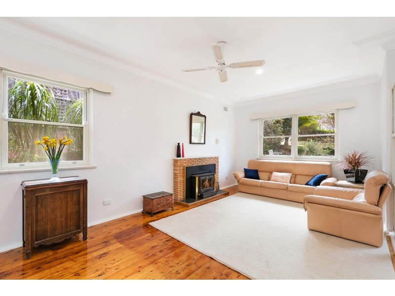 7 Putarri Avenue, St Ives NSW 2075