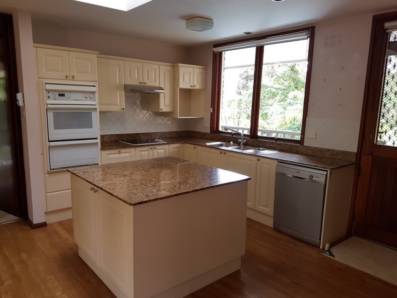 30 Alvona Avenue, St Ives NSW 2075