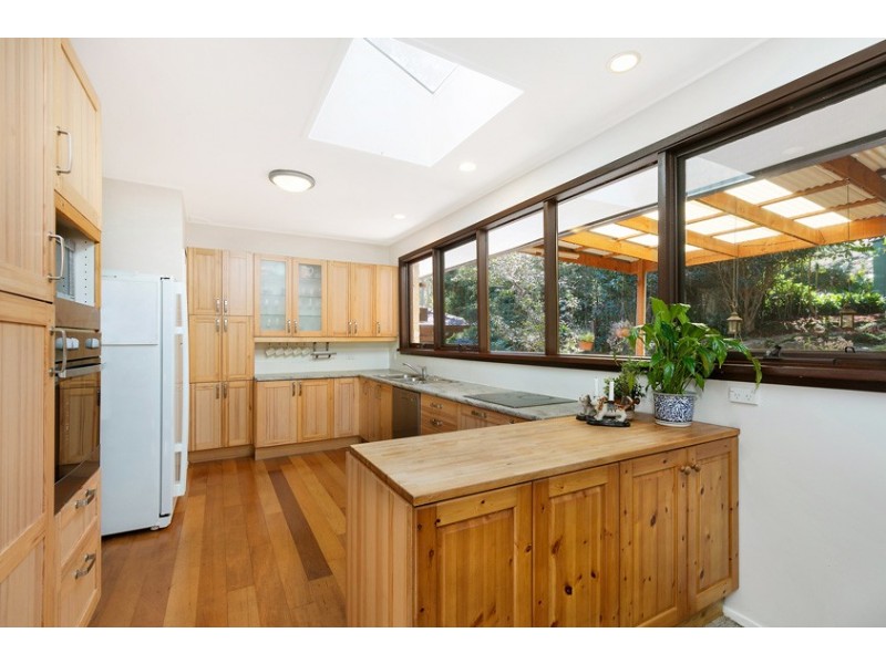 17 Windsor Place, St Ives NSW 2075