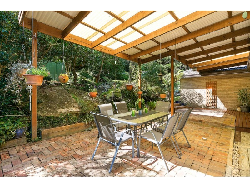 17 Windsor Place, St Ives NSW 2075