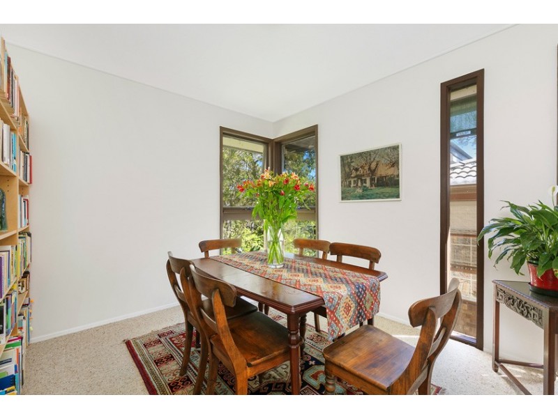 17 Windsor Place, St Ives NSW 2075