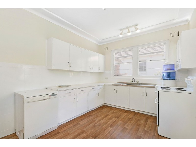 37 Cowan Road, St Ives NSW 2075