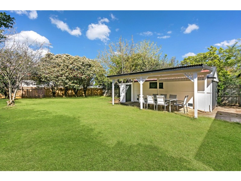 37 Cowan Road, St Ives NSW 2075