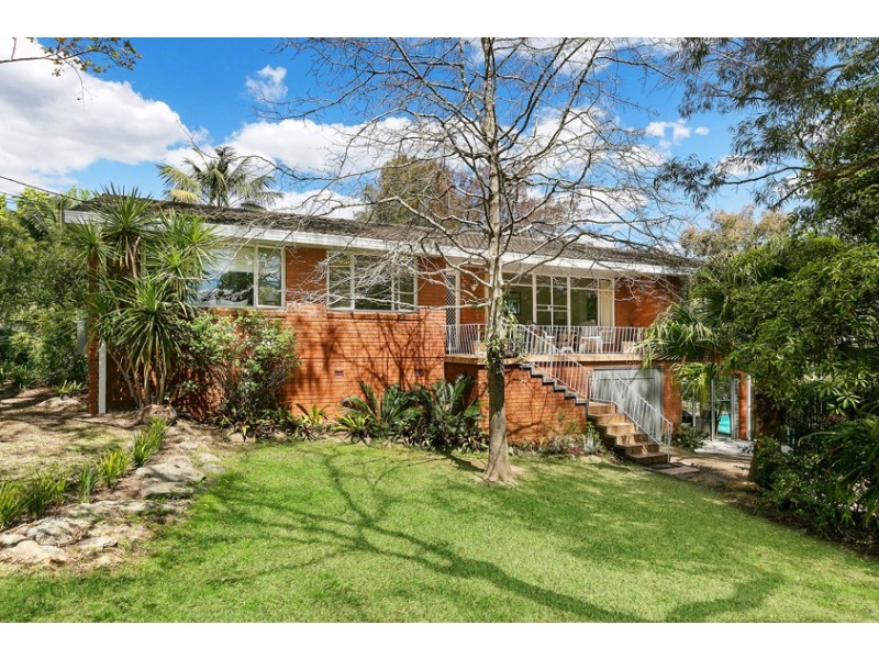 4 Robina Street, St Ives NSW 2075