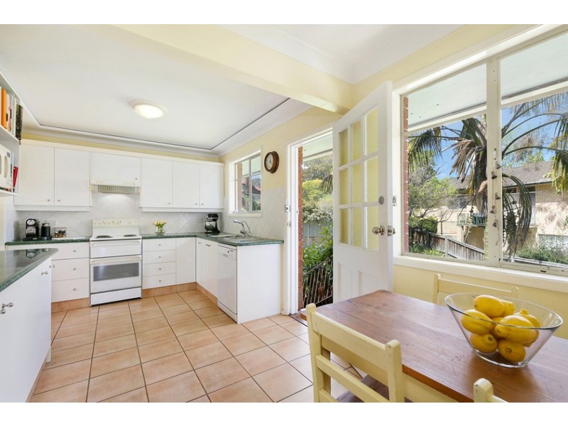 4 Robina Street, St Ives NSW 2075