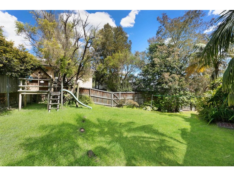 4 Robina Street, St Ives NSW 2075