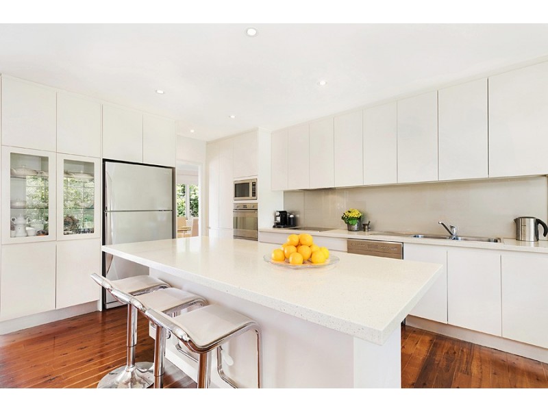 2A Warrimoo Avenue, St Ives NSW 2075