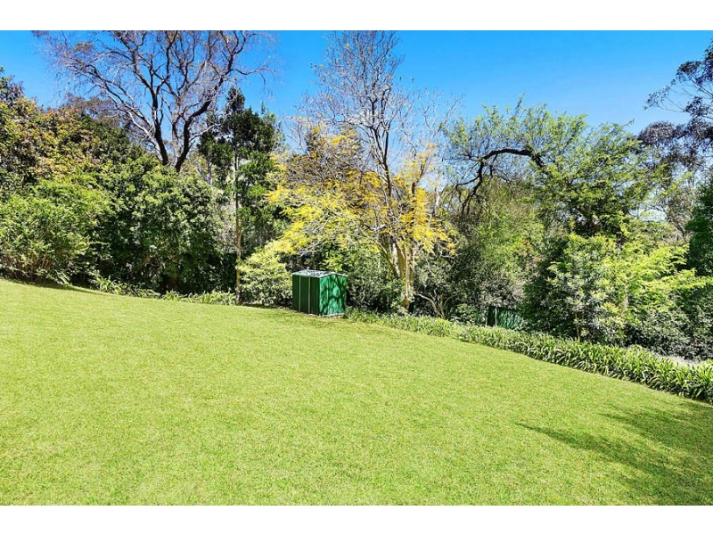 2A Warrimoo Avenue, St Ives NSW 2075