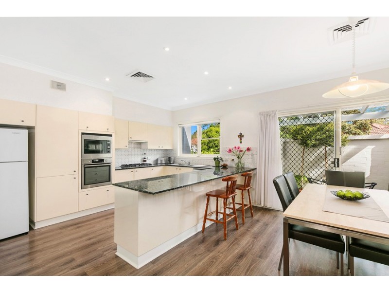 10 Stanley Close, St Ives NSW 2075