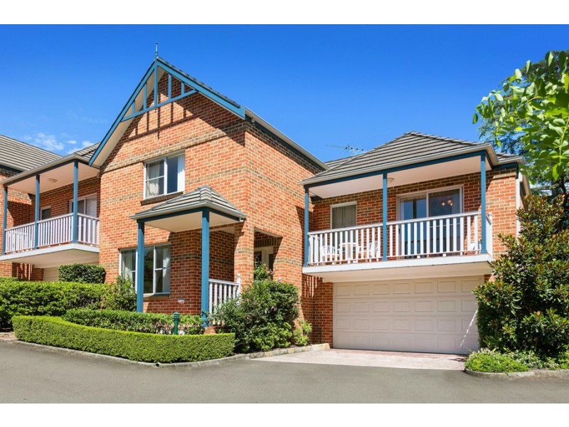 2/8 Shinfield Avenue, St Ives NSW 2075