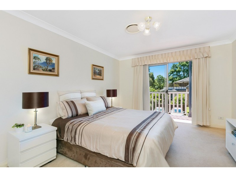 2/8 Shinfield Avenue, St Ives NSW 2075