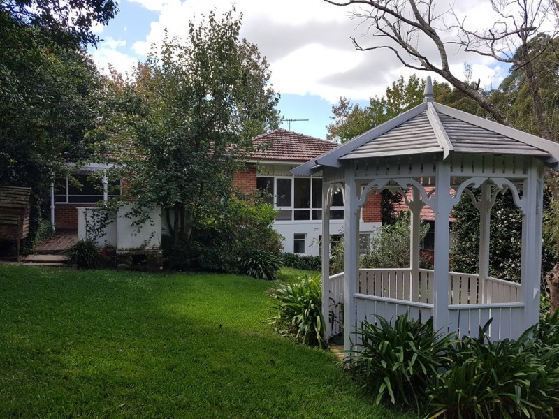 4 Crown Road, Pymble NSW 2073