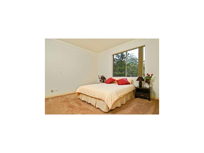 12/125-127 MONA VALE ROAD, St Ives NSW 2075