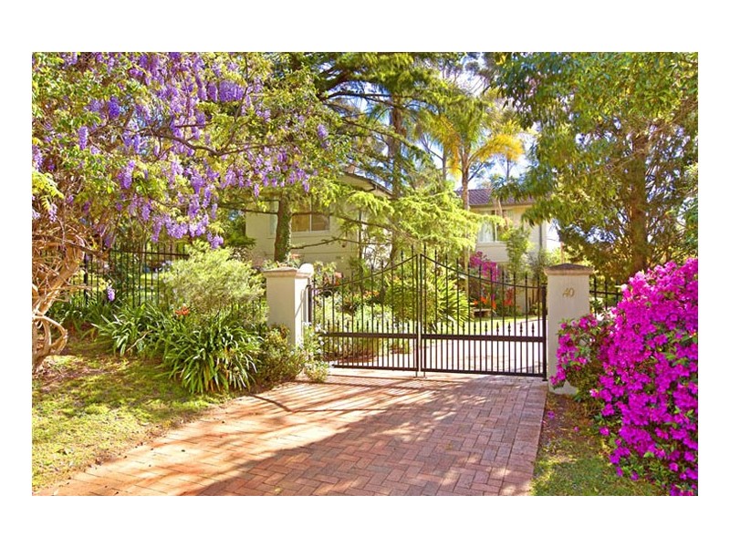 40 AWATEA ROAD, St Ives NSW 2075