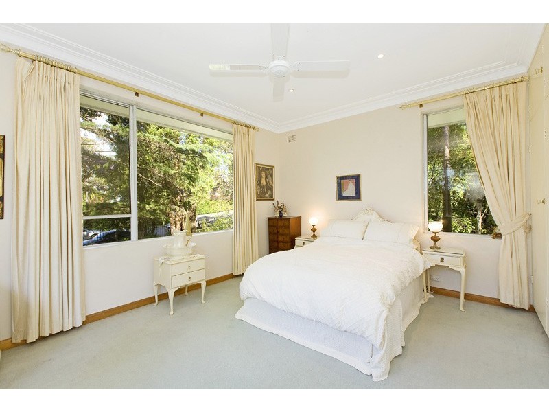 40 AWATEA ROAD, St Ives NSW 2075