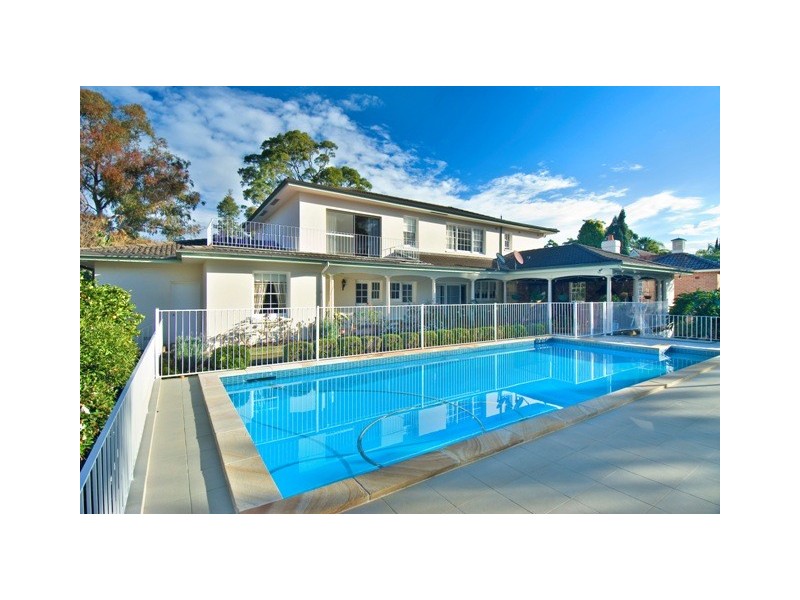 44 TOROKINA AVENUE, St Ives NSW 2075