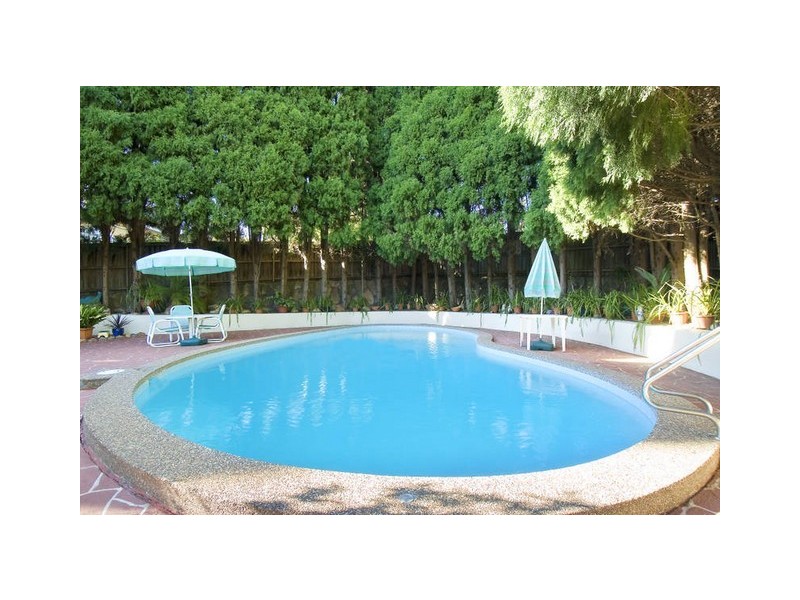 16 BRALLAS AVENUE, St Ives NSW 2075