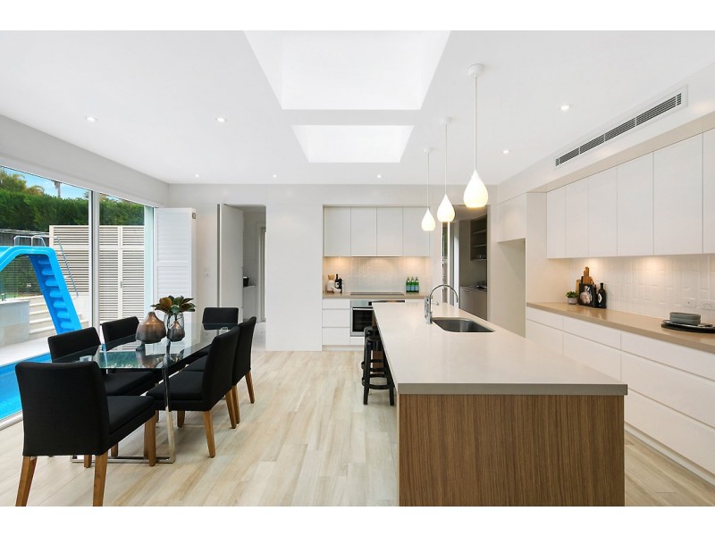 15 Warrabina Avenue, St Ives NSW 2075