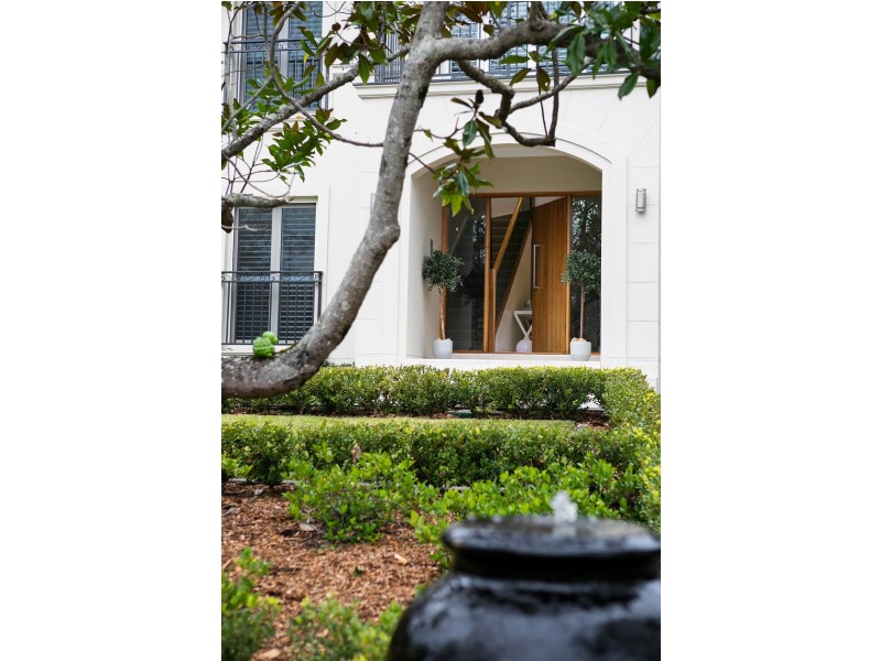 15 Warrabina Avenue, St Ives NSW 2075