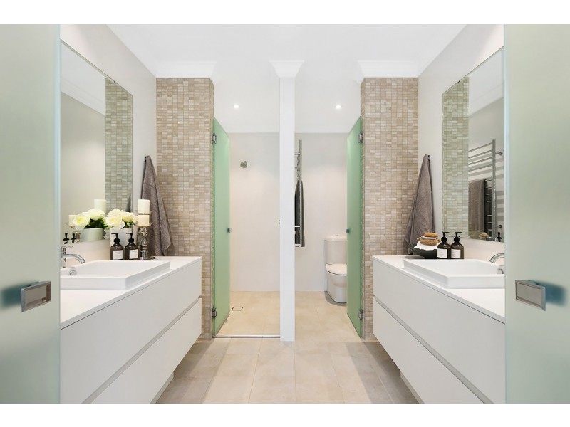 15 Warrabina Avenue, St Ives NSW 2075