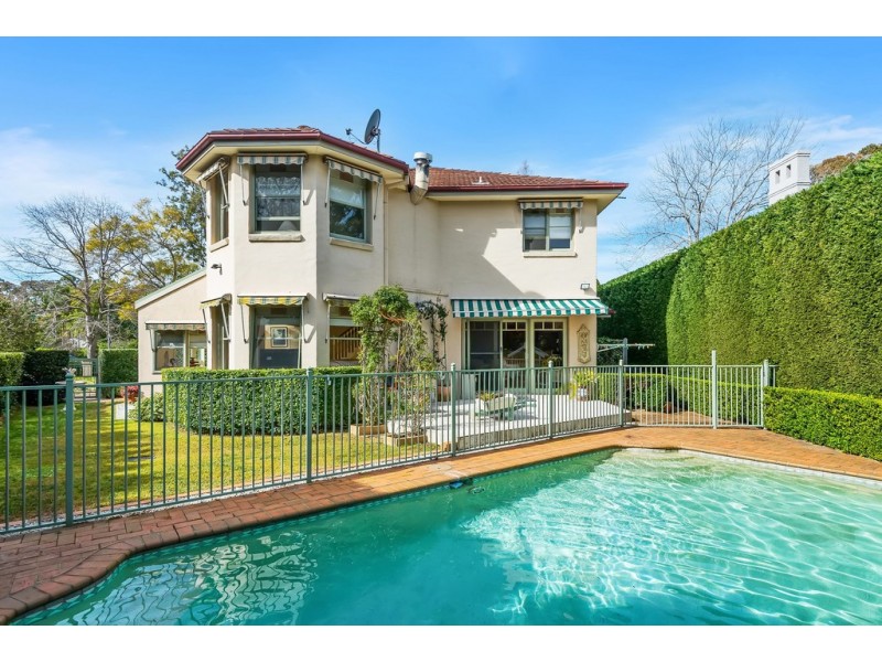 12 Hopkins Place, Turramurra NSW 2074