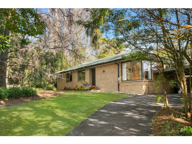 82 Kitchener Street, St Ives NSW 2075