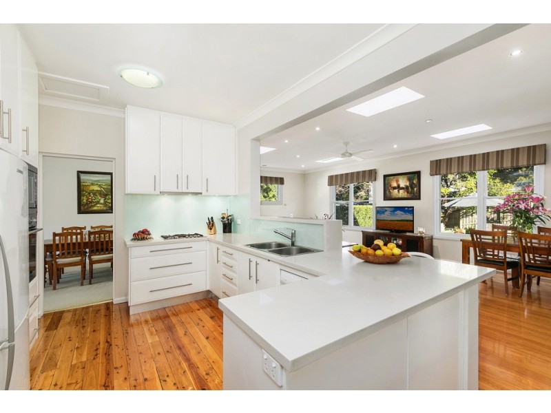 19 Knowlman Avenue, Pymble NSW 2073